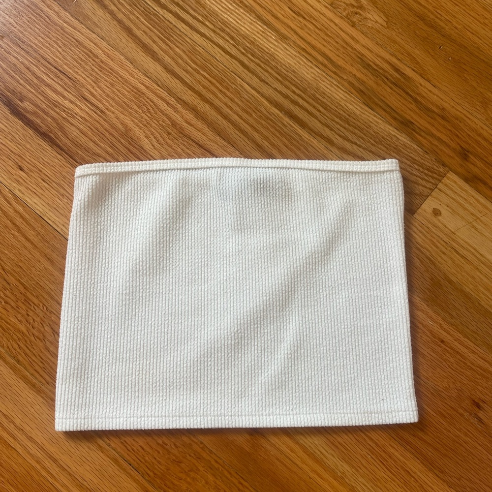 Revolve brand Motel ribbed white bandeau top